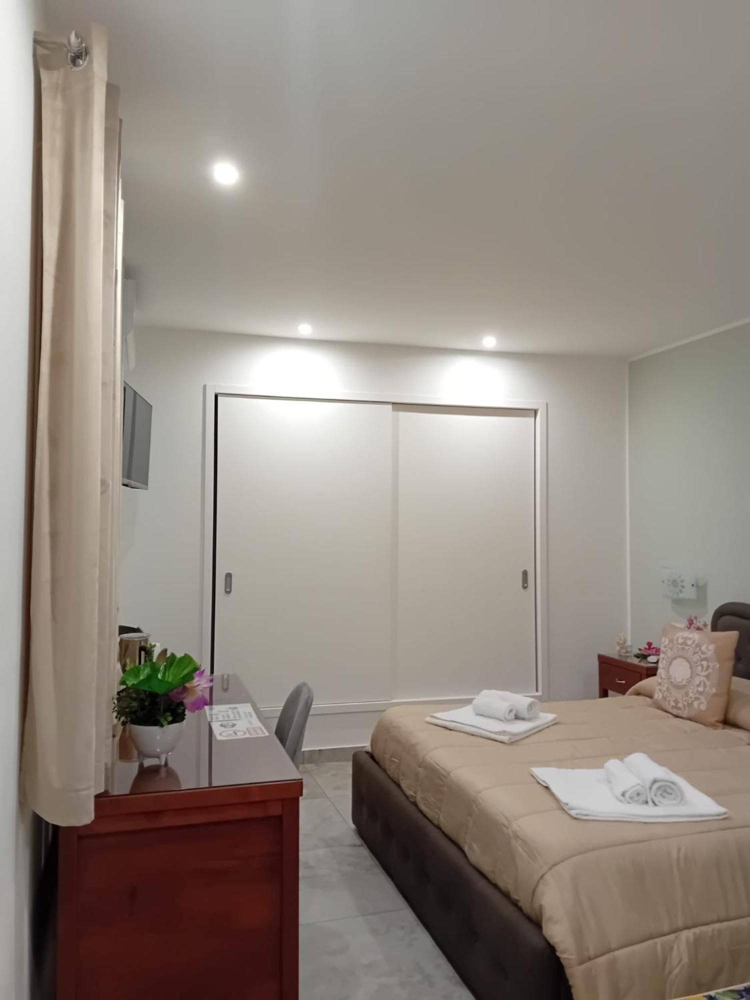 Bed and Breakfast Al Punto Giusto Aeroporto di Catania Fontana Rossa Esterno foto